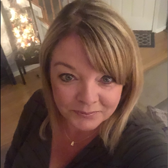 Meet your Posher, Kellie - Picture 1 of 1